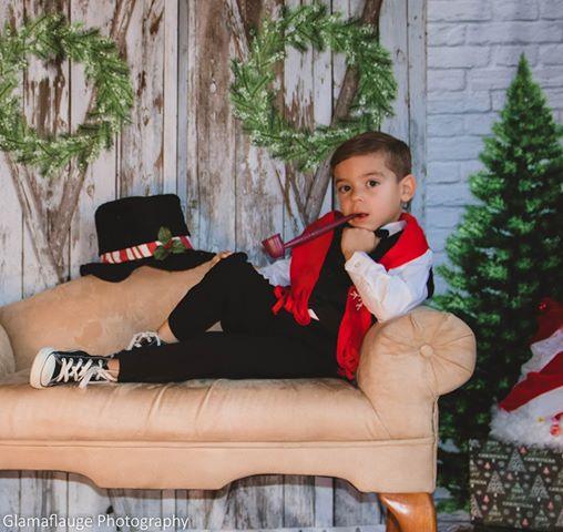 White Brick Barn Christmas Backdrop for Photography Prop