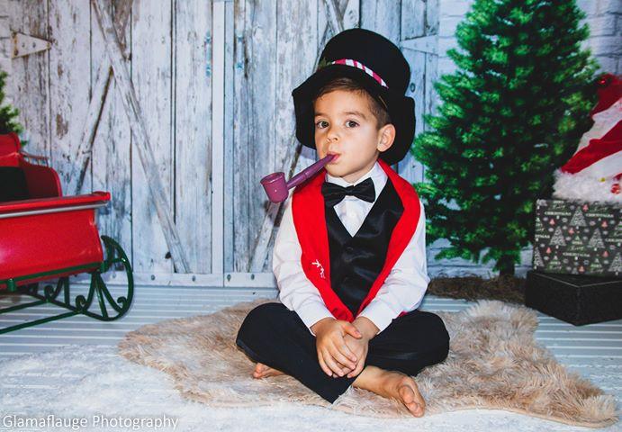 White Brick Barn Christmas Backdrop for Photography Prop